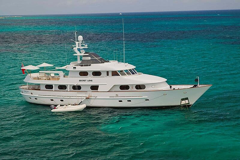 Motor Yacht Secret Love
