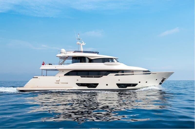 Motor Yacht Seven