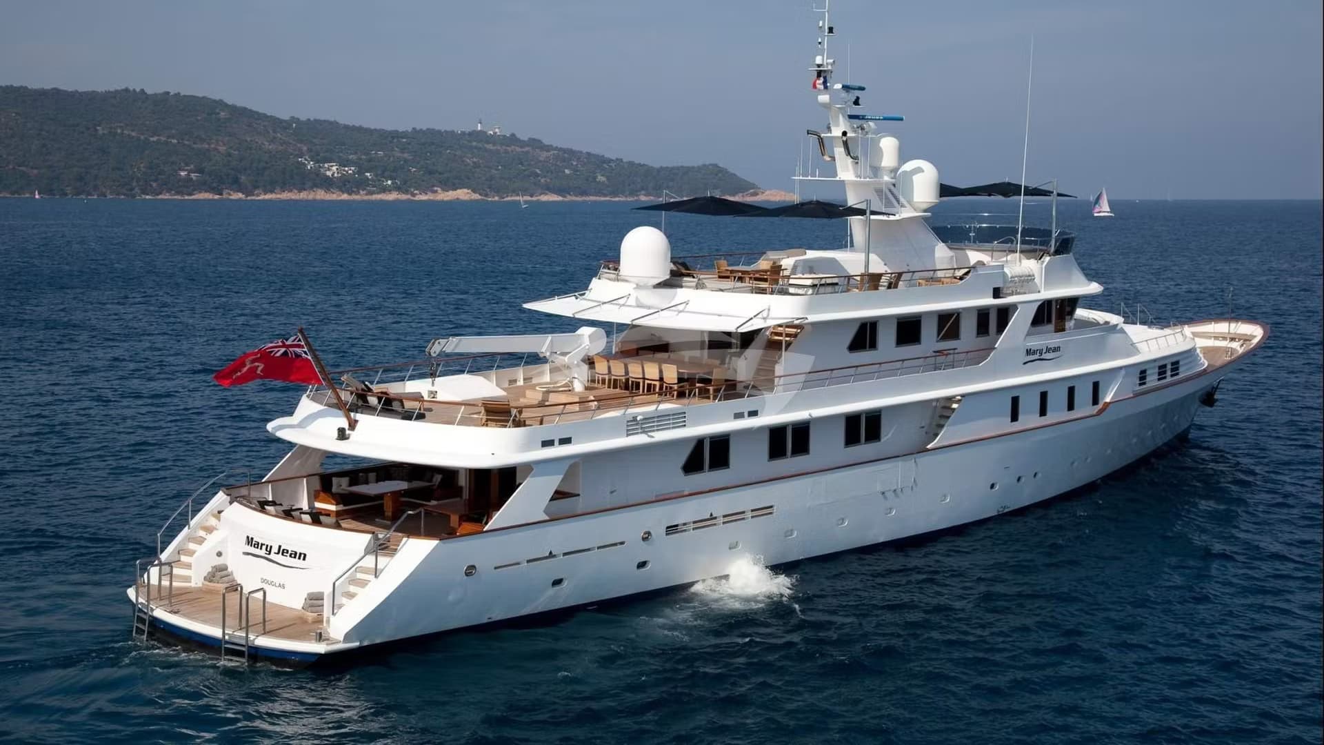 Motor Yacht Shake N Bake TBD