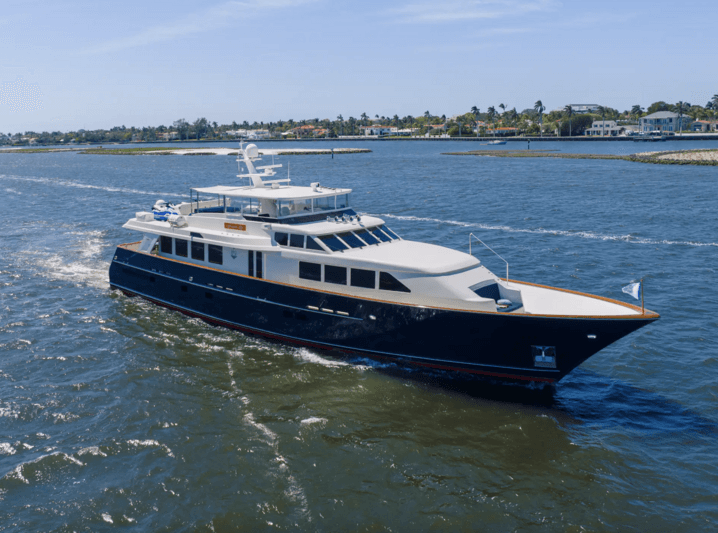 Motor Yacht Sharon Lee