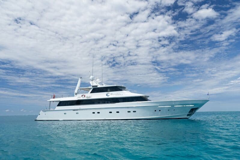 Motor Yacht Shore Thing