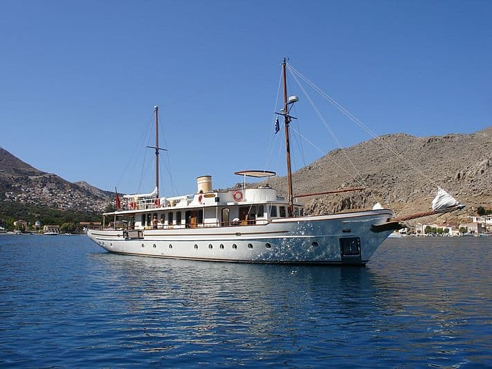 Motor Yacht Silver Cloud