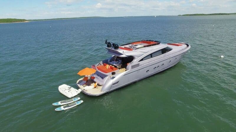 Motor Yacht Silver Mama