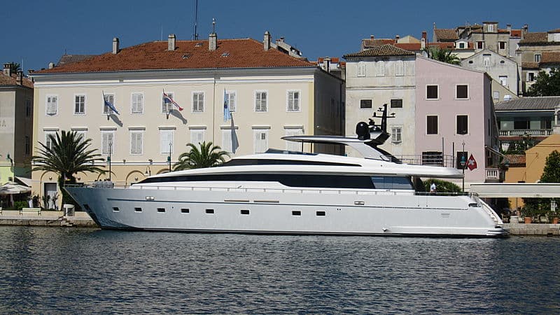 Motor Yacht Skyline