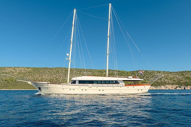 Motor Yacht Son de Mar