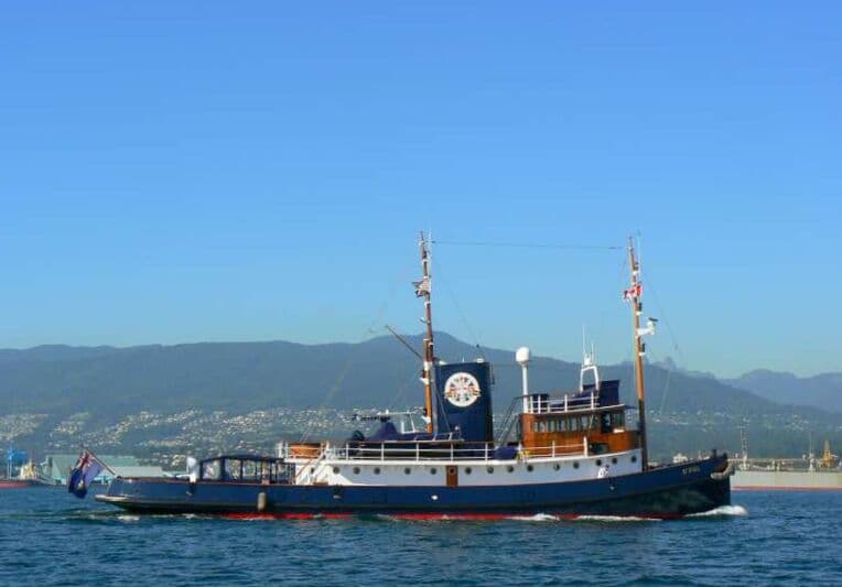 Motor Yacht St. Eval