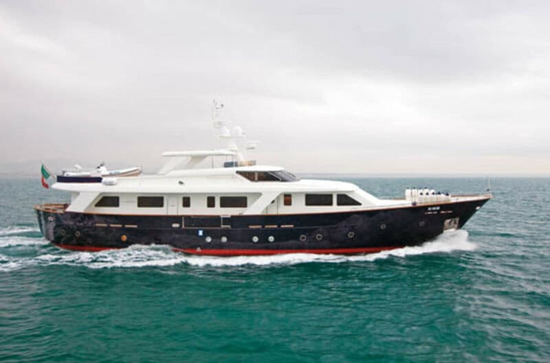 Motor Yacht St Raphael