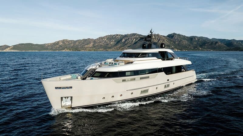 Motor Yacht Stone Hills