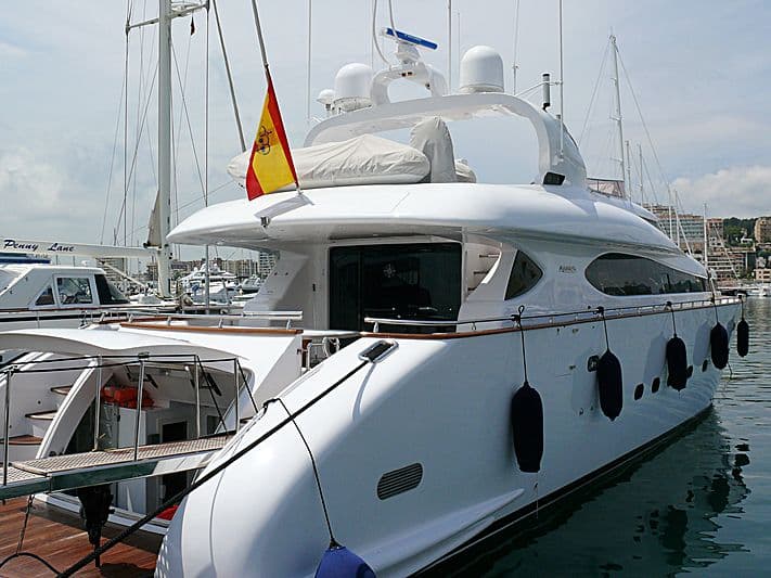 Motor Yacht Sweet Dreams