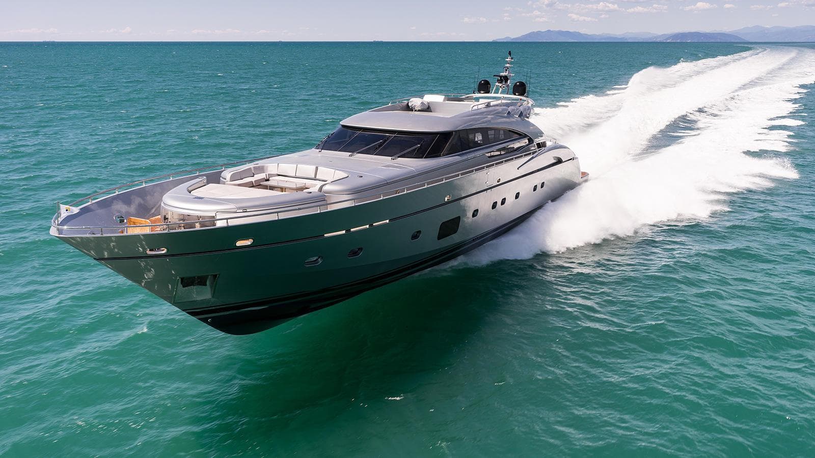 Motor Yacht Swift