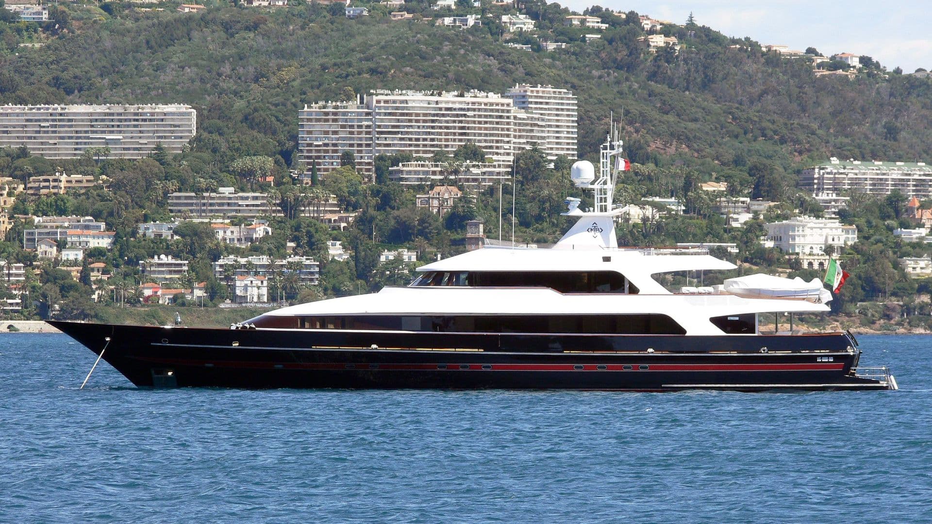 Motor Yacht T.M. Blue One