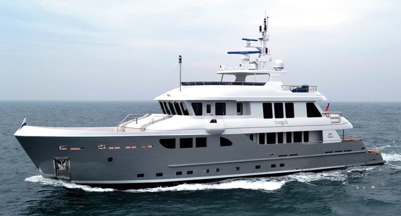 Motor Yacht Tango 5