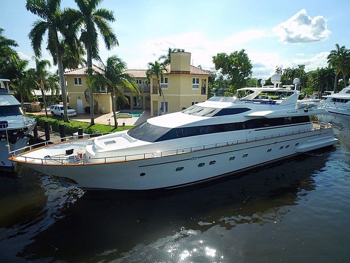 Motor Yacht The Rock