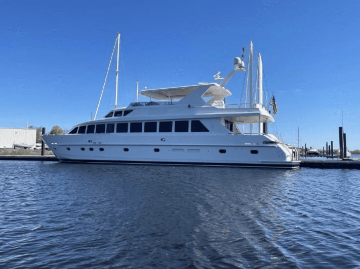 Motor Yacht Tuff Ship