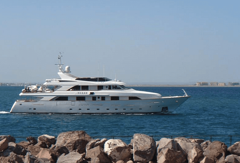 Motor Yacht Tully