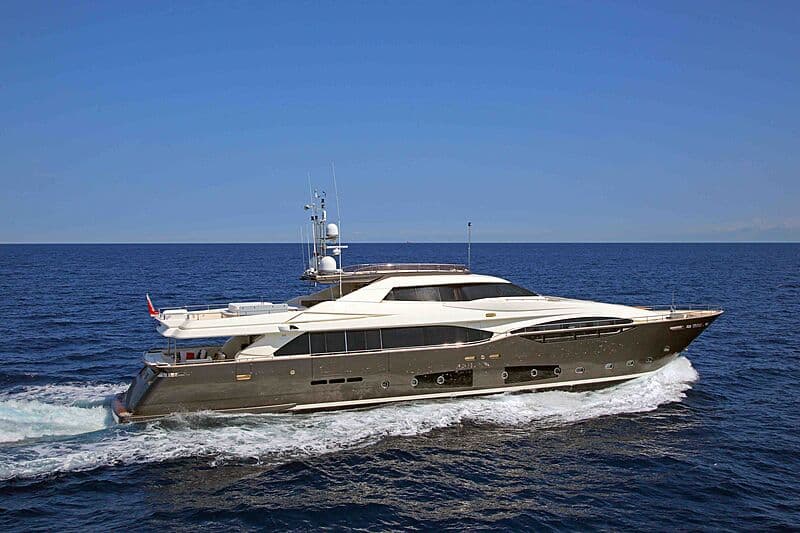 Motor Yacht Vela