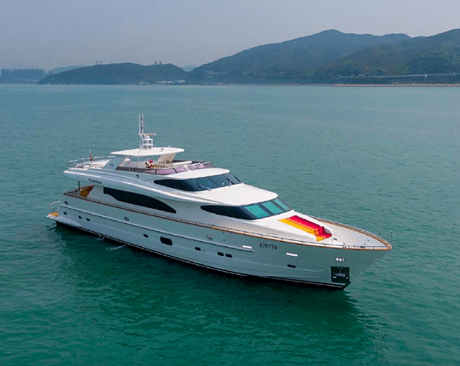 Motor Yacht Victorious