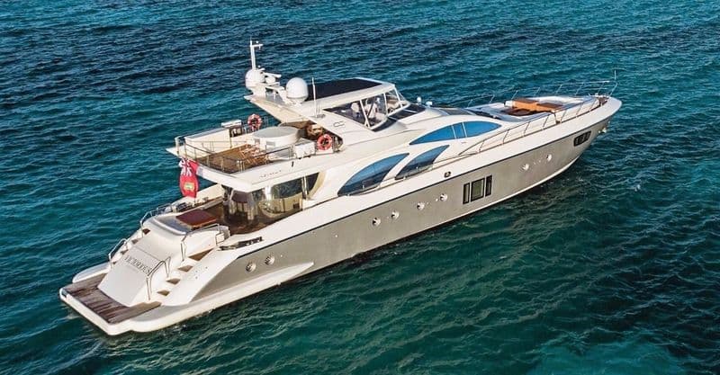 Motor Yacht Victorious