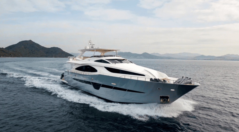 Motor Yacht Victory