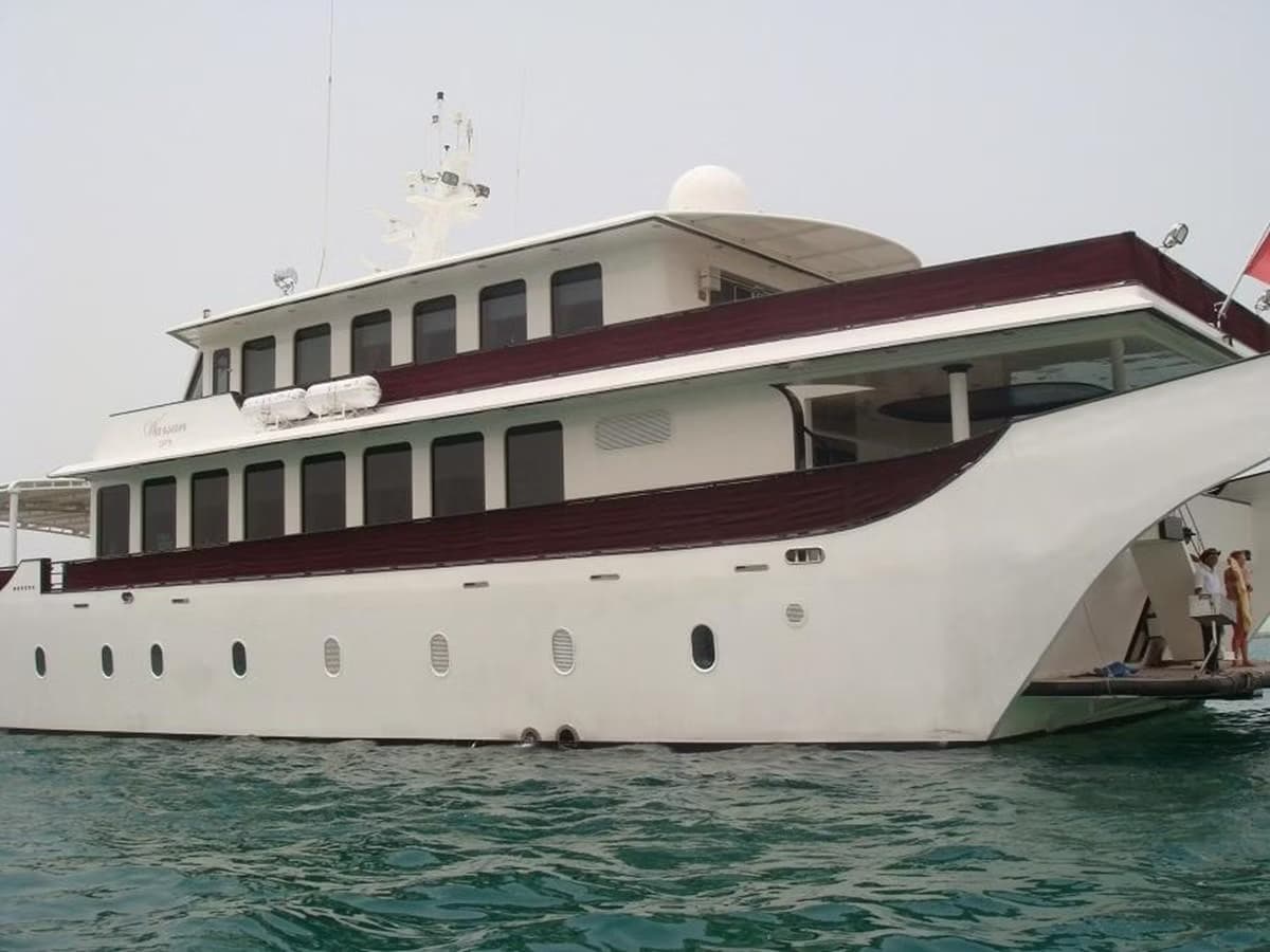 Motor Yacht Warsan