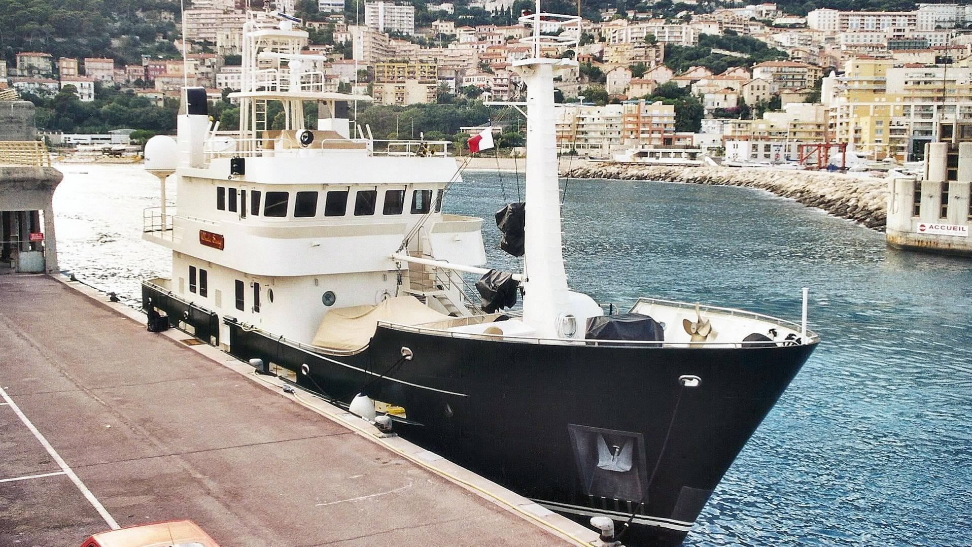 Motor Yacht Whale Song