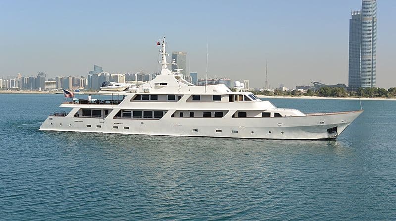 Motor Yacht White Knight