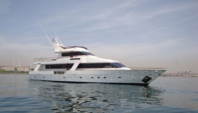 Motor Yacht White Liberty