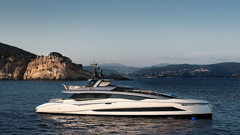 Motor Yacht White Pearl