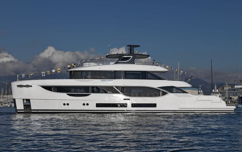 Motor Yacht White Rose