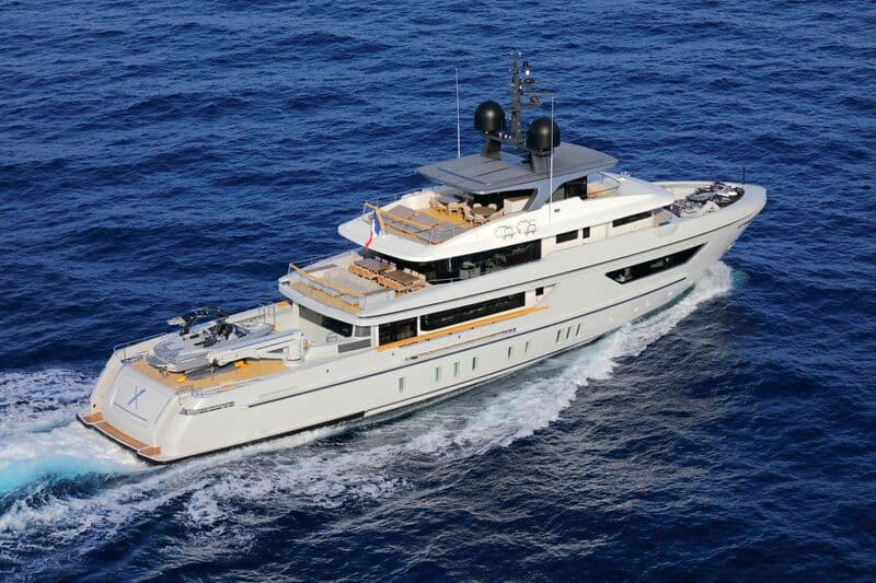 Motor Yacht X