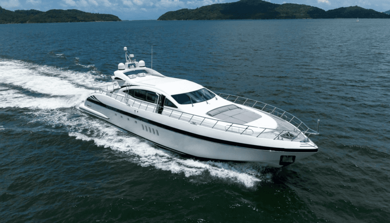 Motor Yacht Yot Capri