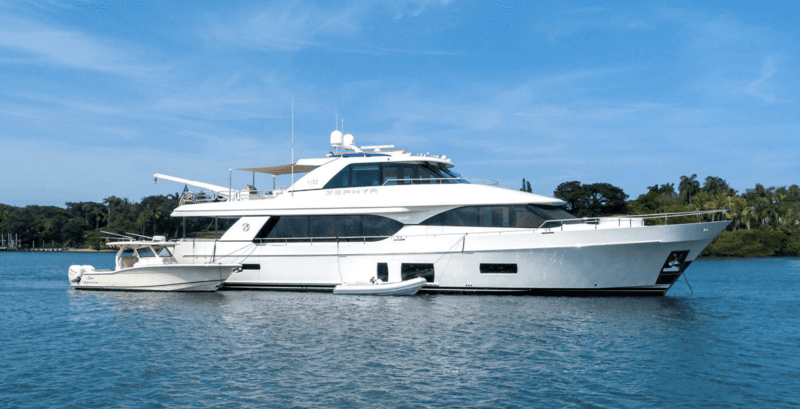 Motor Yacht Zephyr