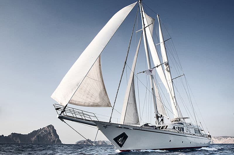 Sailing Yacht Aiglon