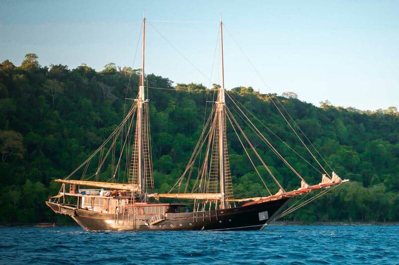 Sailing Yacht Amandira