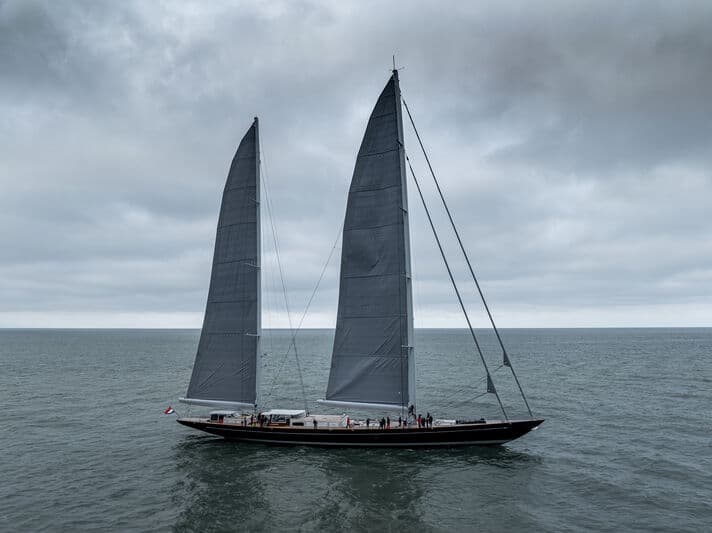 Sailing Yacht Aquarius