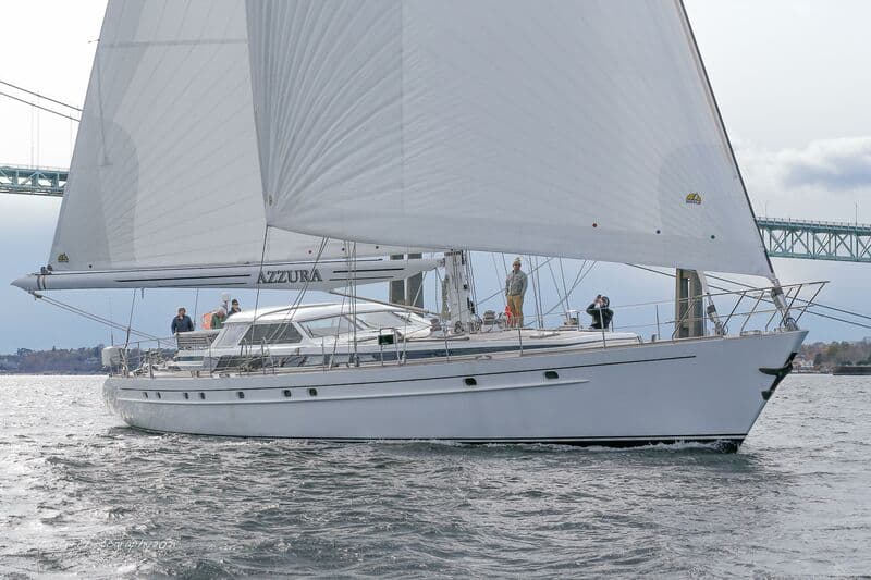 Sailing Yacht Azzura