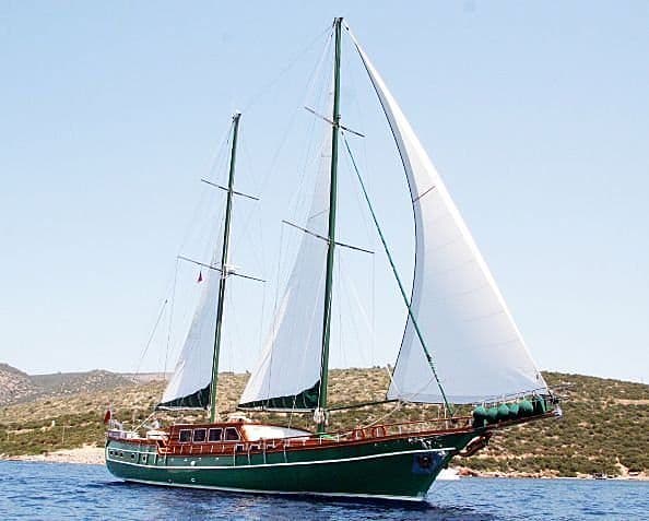 Sailing Yacht Bel Air