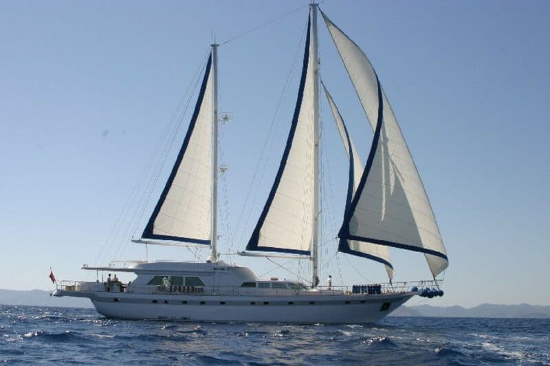Sailing Yacht Bolero