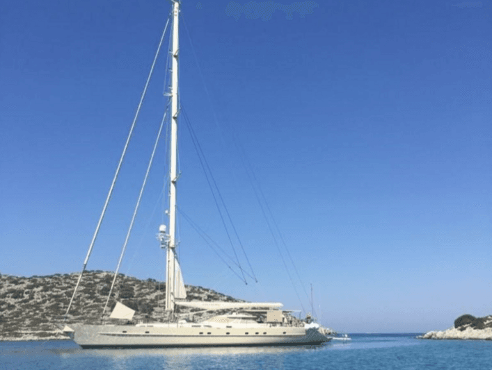 Sailing Yacht Celandine