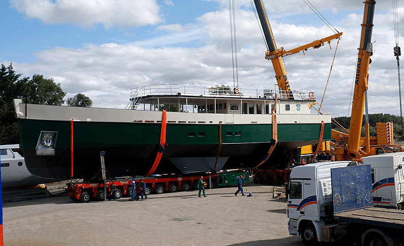 Sailing Yacht Cosmoledo
