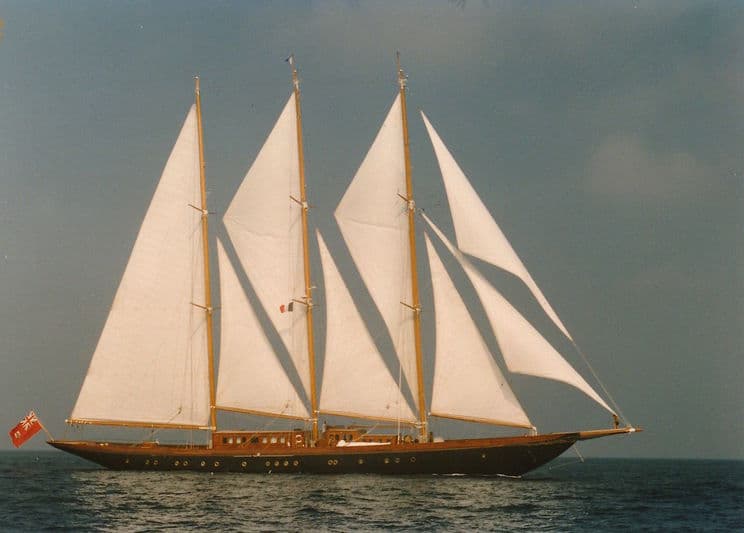 Sailing Yacht Creole