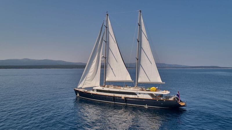 Sailing Yacht Dalmatino