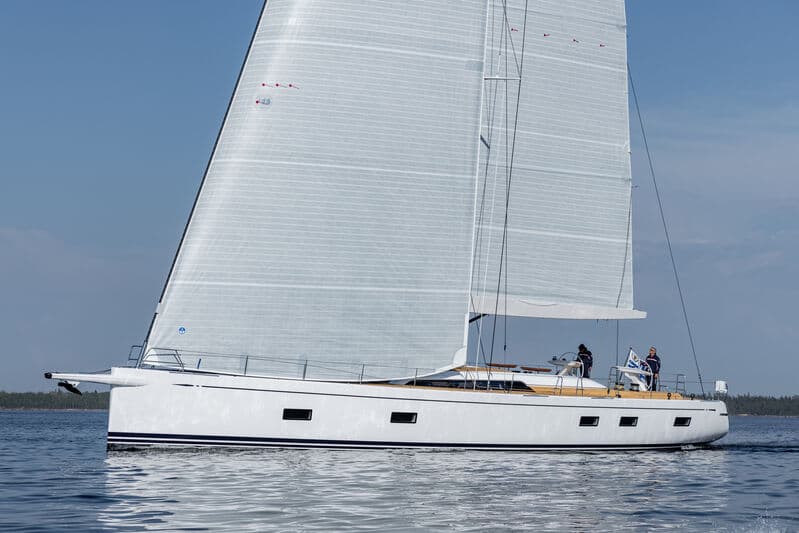 Sailing Yacht DreamCatcher