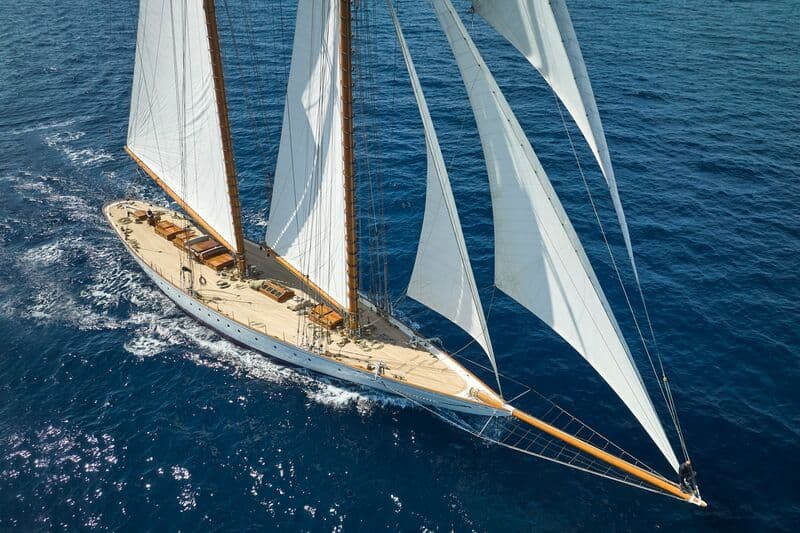 Sailing Yacht Elena of London