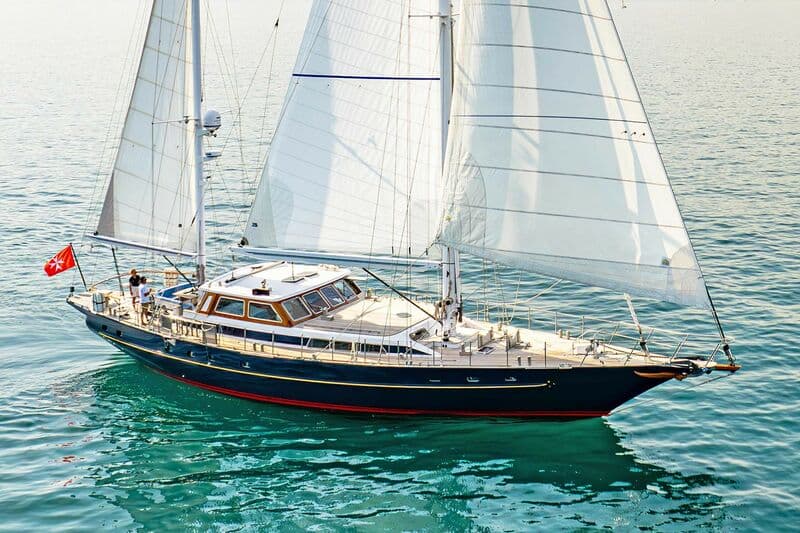 Sailing Yacht Guadalupe