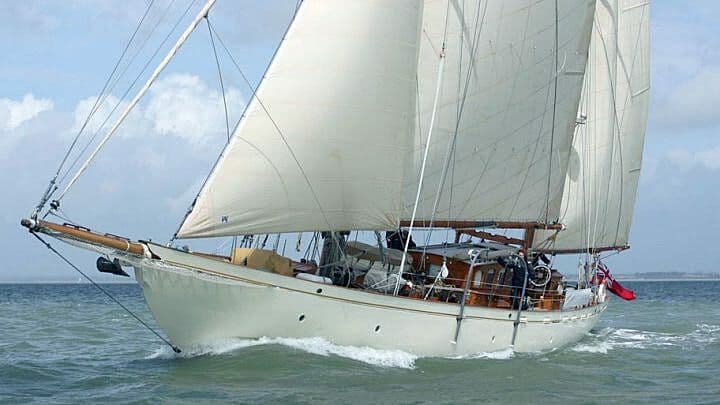 Sailing Yacht Halcyon