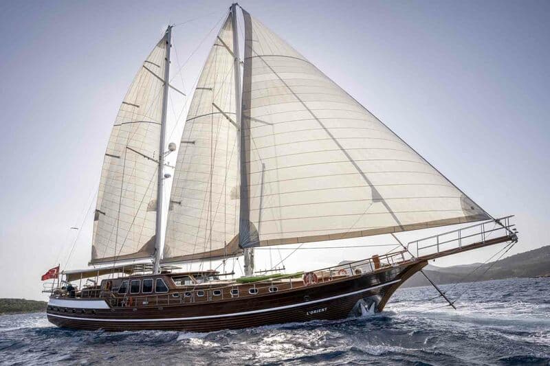 Sailing Yacht L'Orient