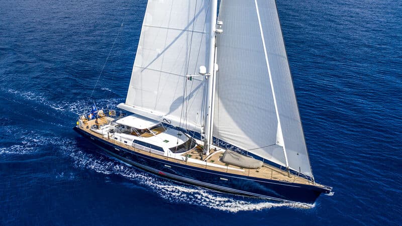 Sailing Yacht Lady 8