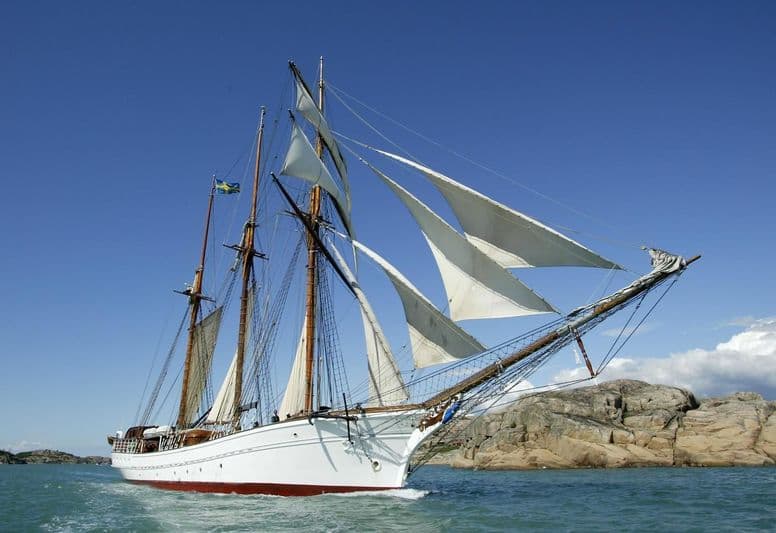 Sailing Yacht Lady Ellen