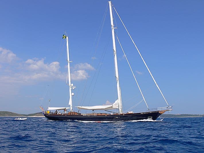 Sailing Yacht Lauran